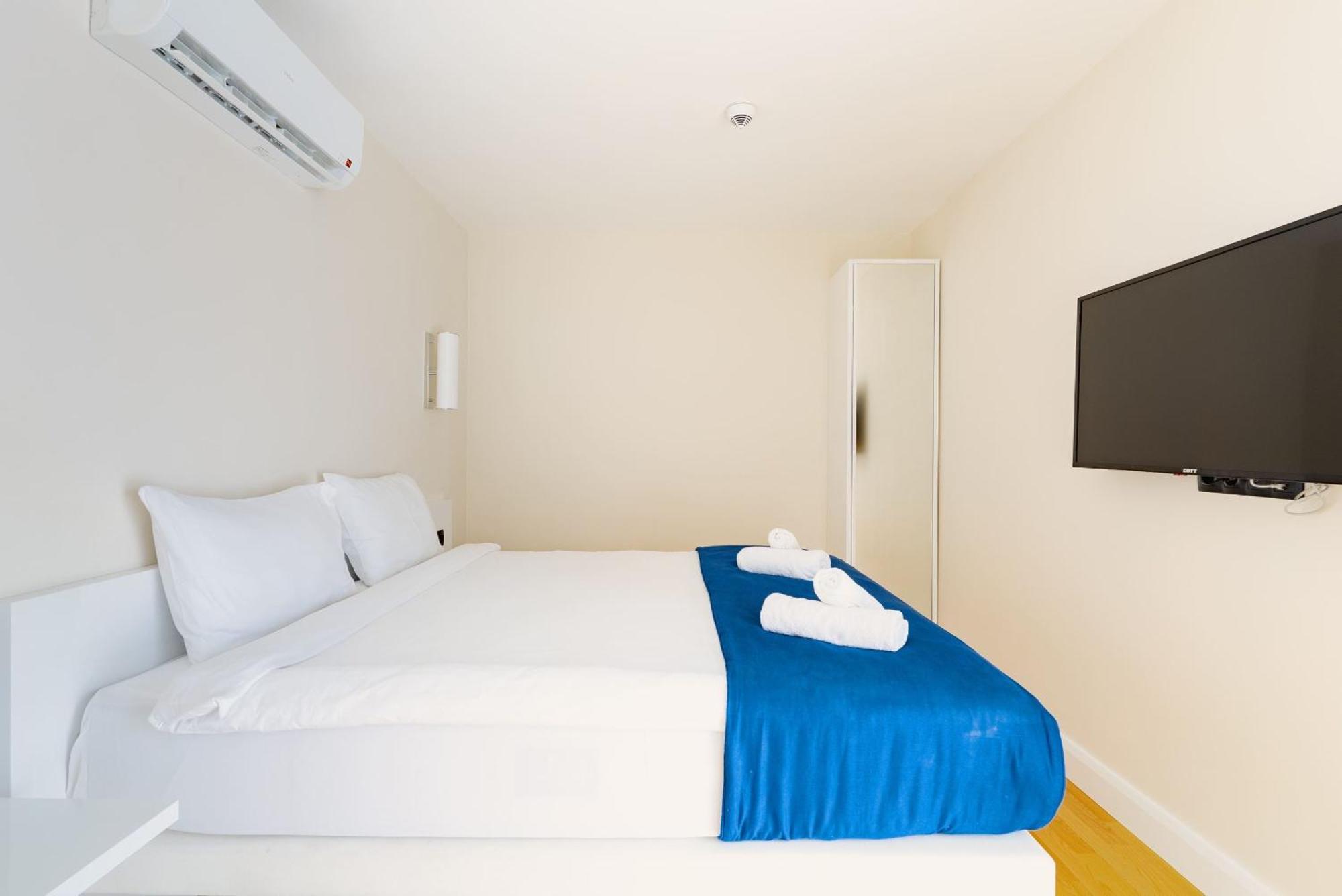 Luxury Beach Front Hotel Batumi Exterior photo