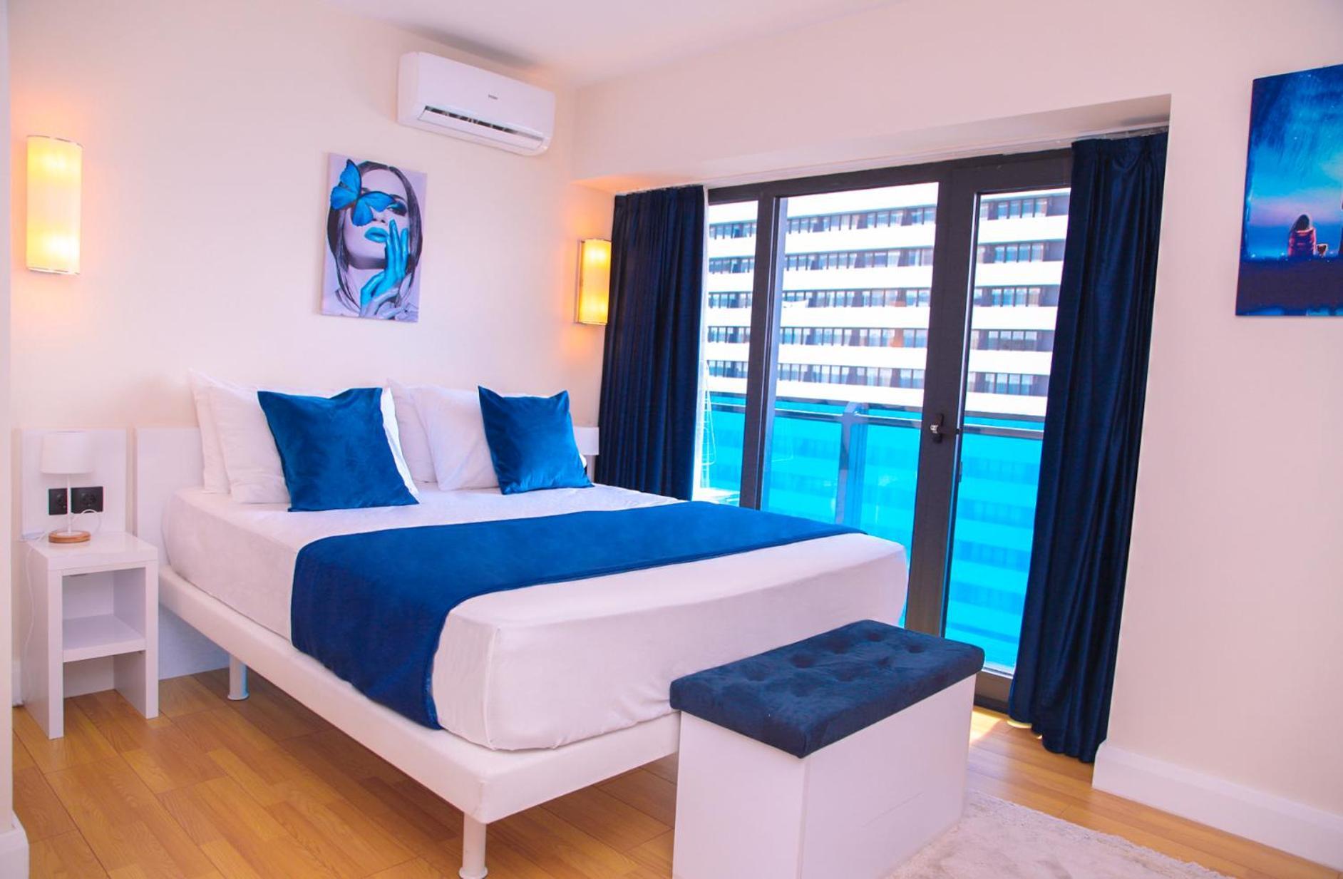 Luxury Beach Front Hotel Batumi Exterior photo