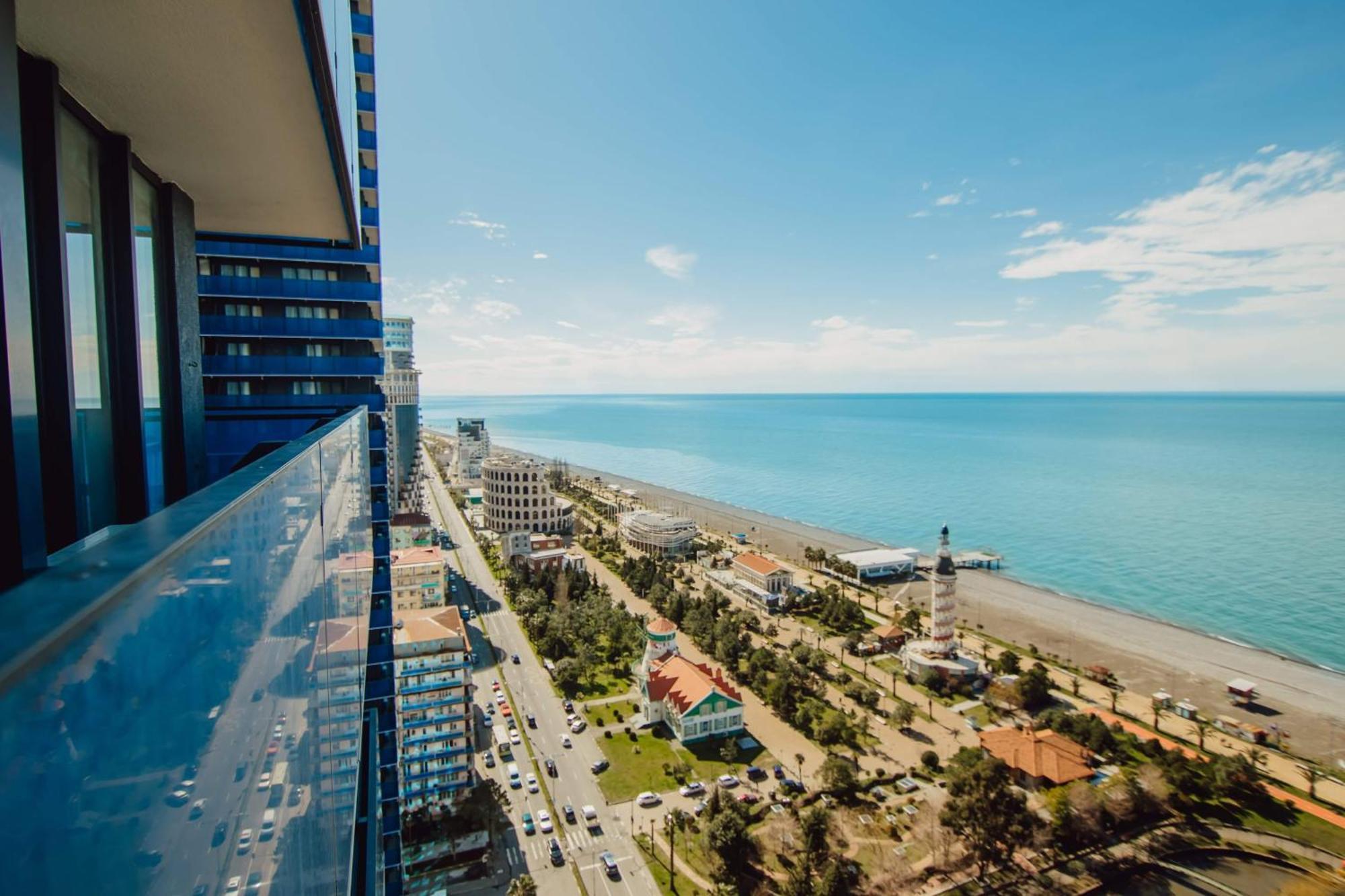 Luxury Beach Front Hotel Batumi Exterior photo