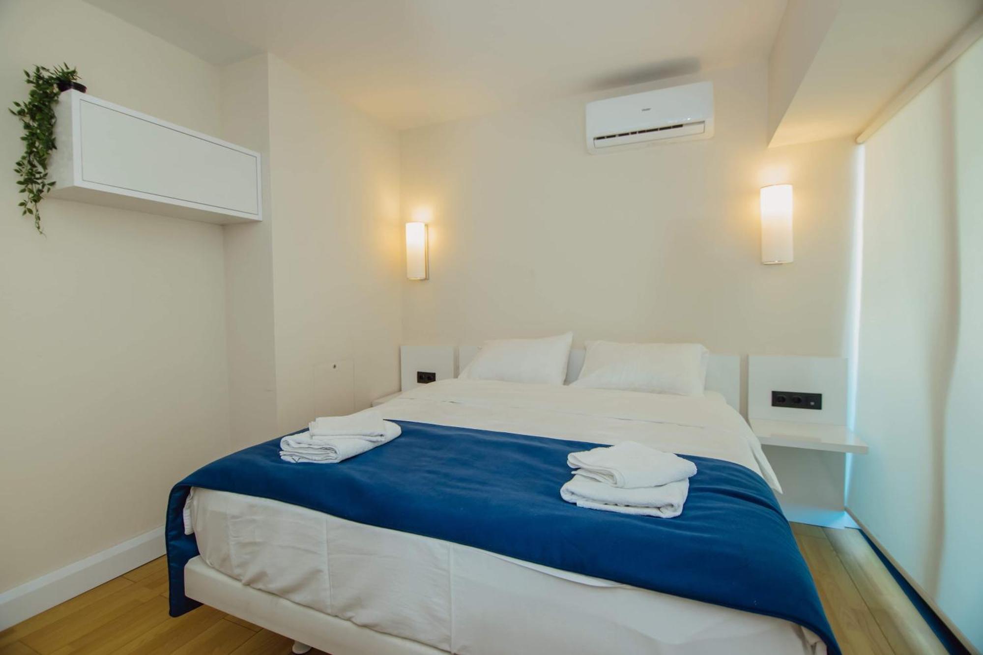 Luxury Beach Front Hotel Batumi Exterior photo